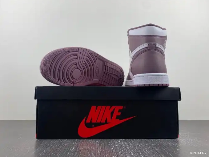 HYPE Sky J High Jordan Air OG DZ5485-105 Mauve 1 0602